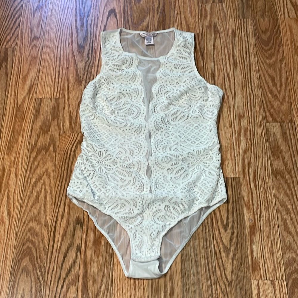 Victoria’s Secret ivory lace bodysuit, Teddy, Negligee, mesh, Small